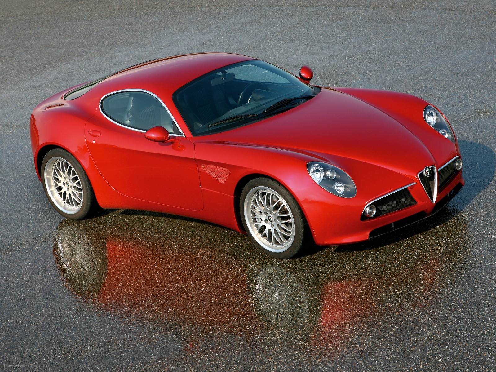 Alfa Romeo 8C Competizione